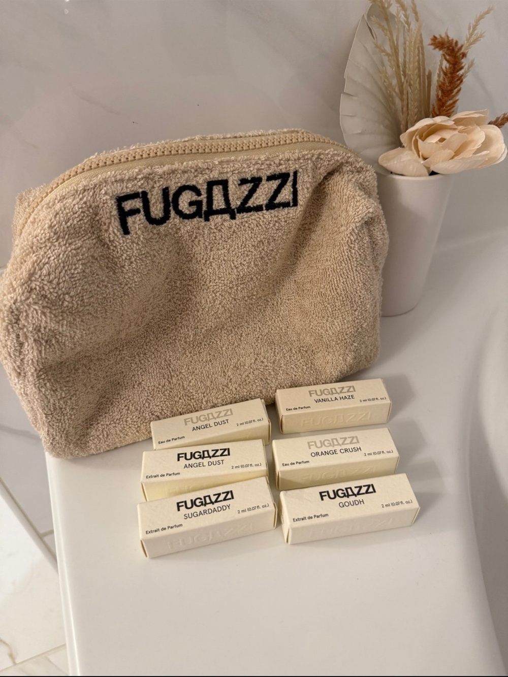 Fugazzi best seller set with most popular 6 perfumes in 2 ml vials. Brand new